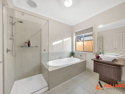 17 Reginato Court, Tarneit