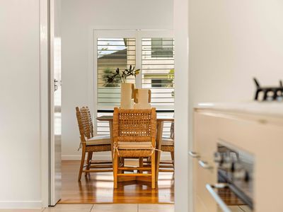 16 Hillcroft Place, Belmont