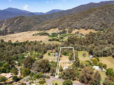 173 Simmonds Creek Road, Tawonga South