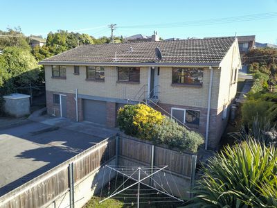 1 / 18 Guilford Road, Riverside
