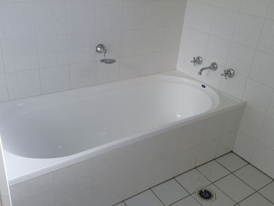 2 / 7 Windle Street, Lake Illawarra