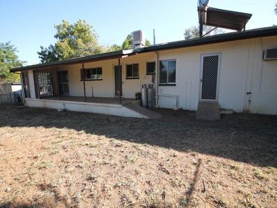 9B Slater St, Queenton