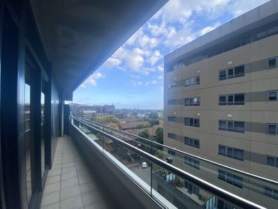 832 / 572 St Kilda Road, Melbourne