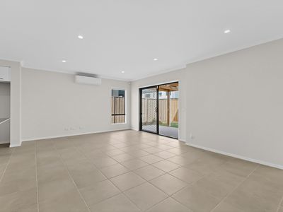 12 Huey Circuit, Cranbourne
