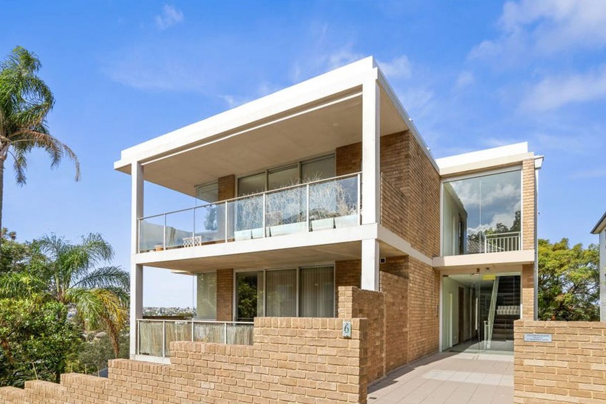 2 / 6 Moore Street, Bondi