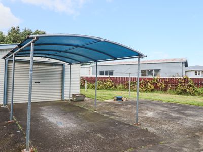 51 Clayton Ave, Otara