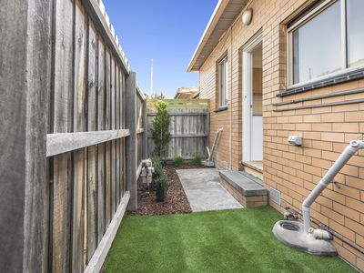 4 / 6 Itkeston Street, Herne Hill