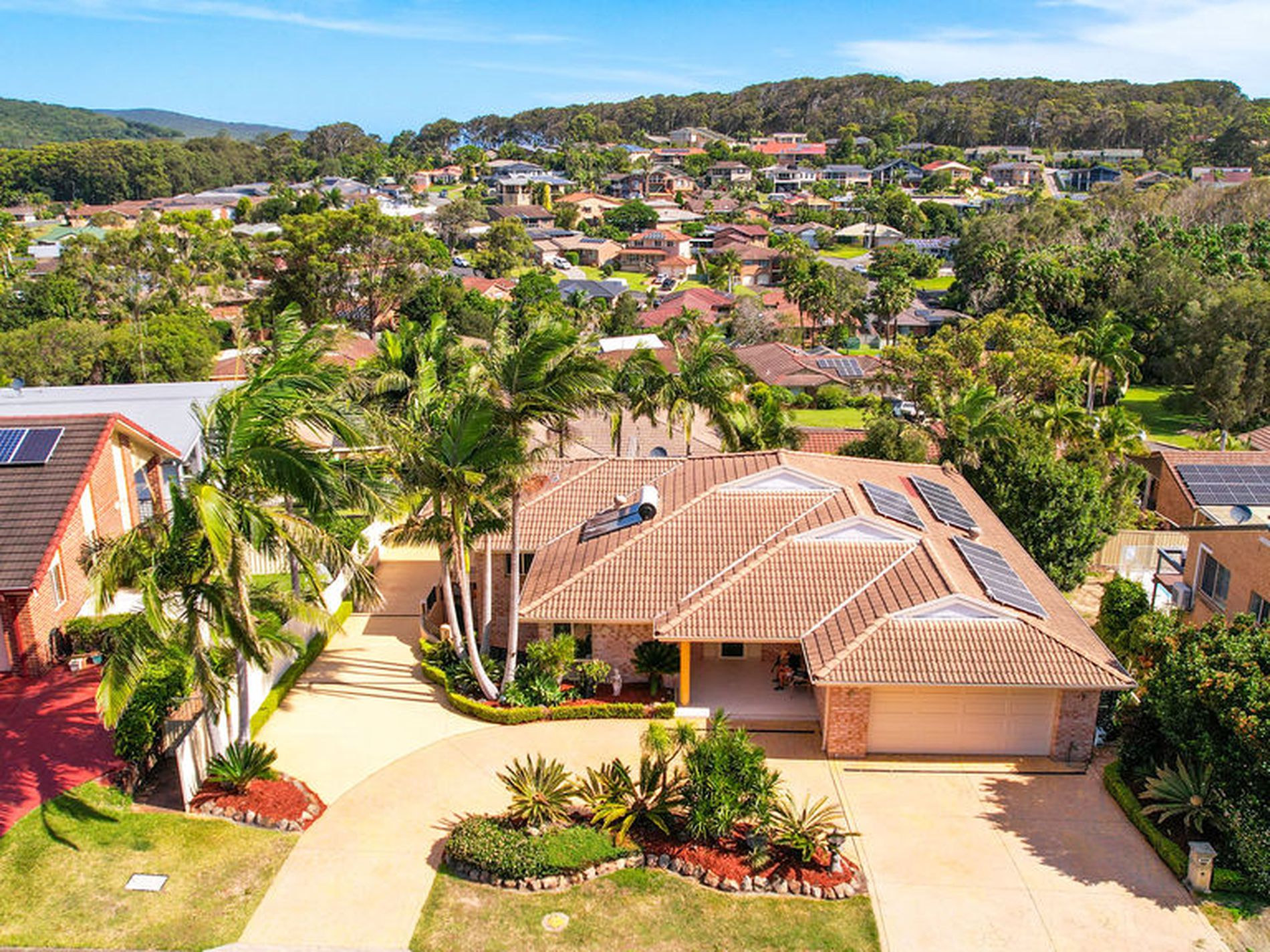 166 Kularoo Drive, Forster