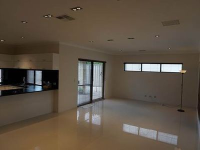 357A The Strand, Dianella