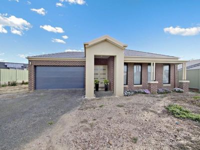 19 Rathlin Avenue, Junortoun