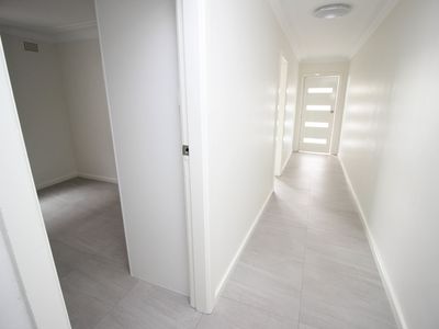 1 / 132 Lakeview Parade, Primbee