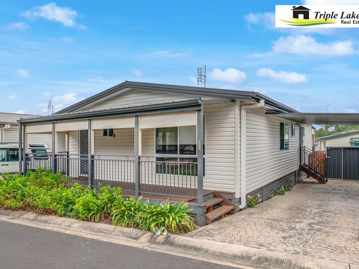 221 / 750 Pacific Highway, Lake Munmorah