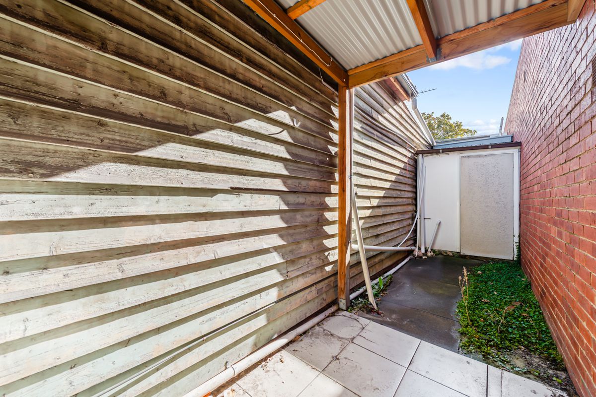 112 Somerville Road, Yarraville