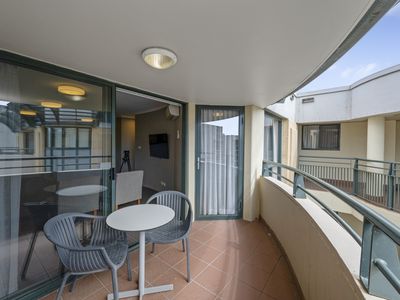 821 / 74 Northbourne Avenue, Braddon