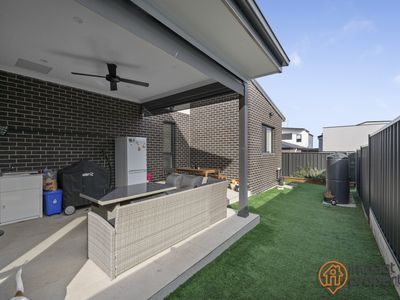 14 Dorney Rise, Taylor
