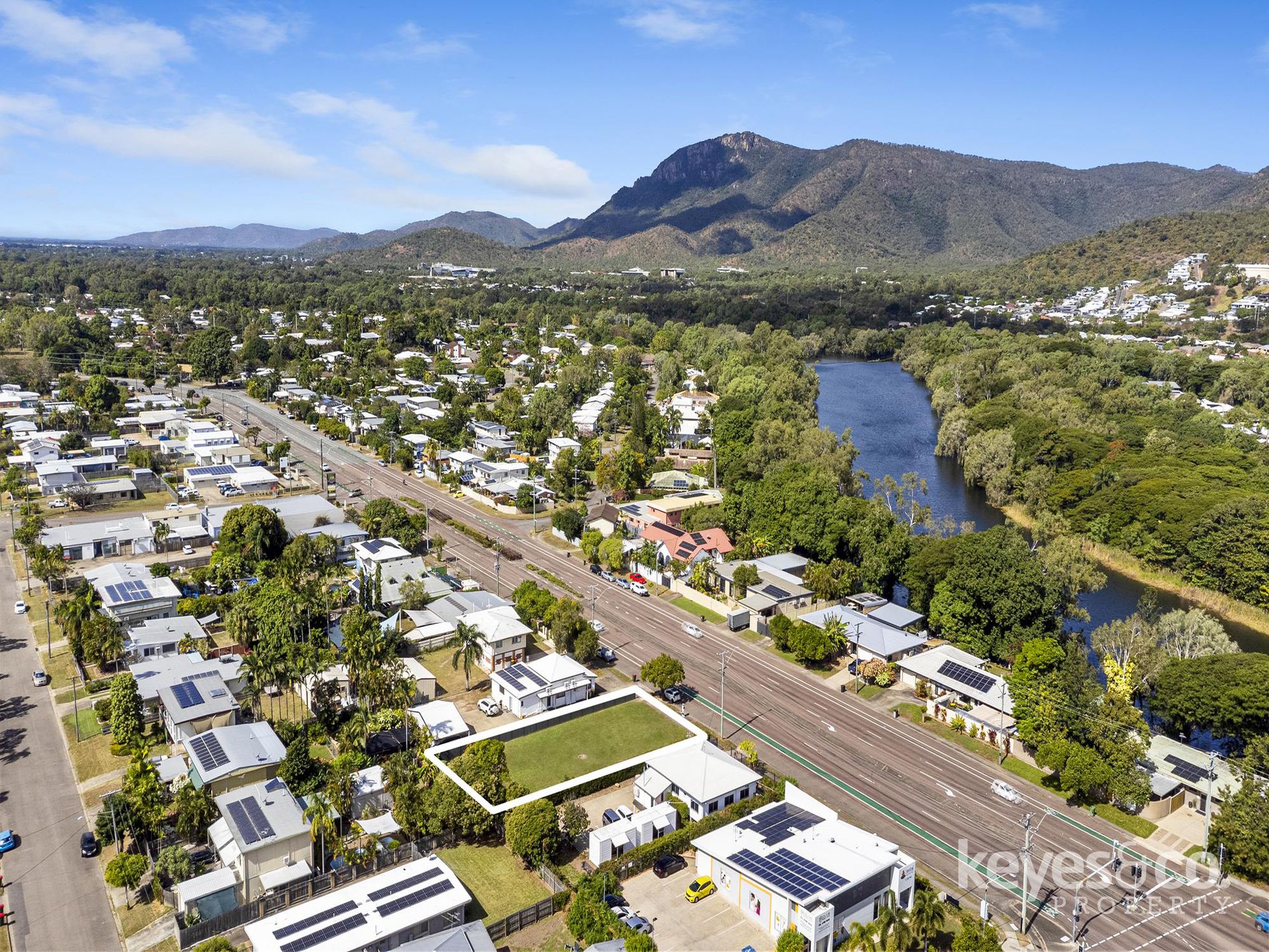 595 Ross River Road, Kirwan