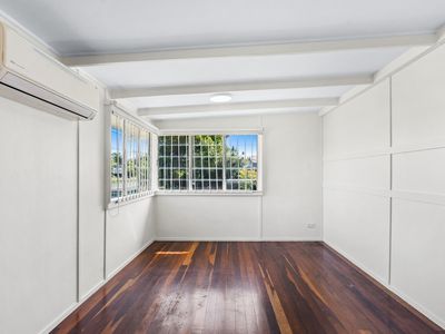 249 Little Spence Street, Bungalow