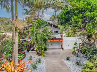16 Gloria Street, South Golden Beach