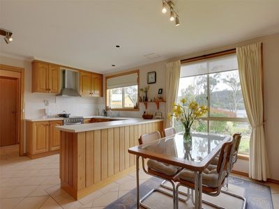 6687 Channel Highway, Deep Bay