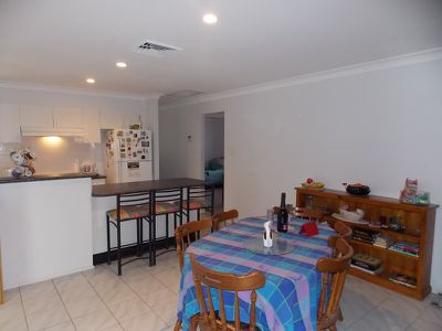 11 Brightwaters Close, Brightwaters