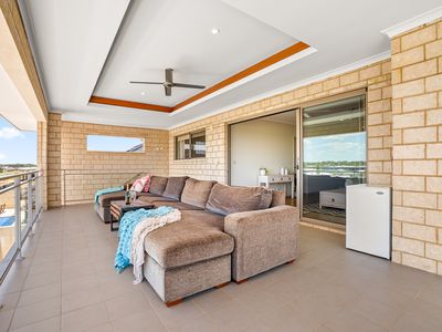 43 Holloways Ridge, Secret Harbour