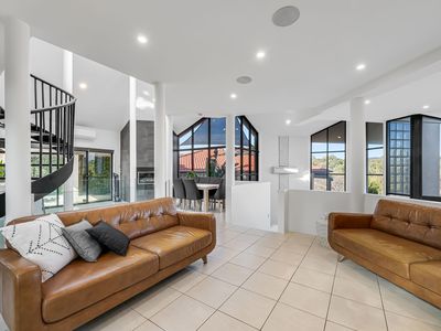 44 Cobbler Drive, Greenwith