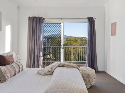 38 Santiago Crescent, Spring Mountain