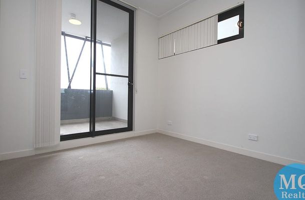 307 / 2 Good Street, Westmead