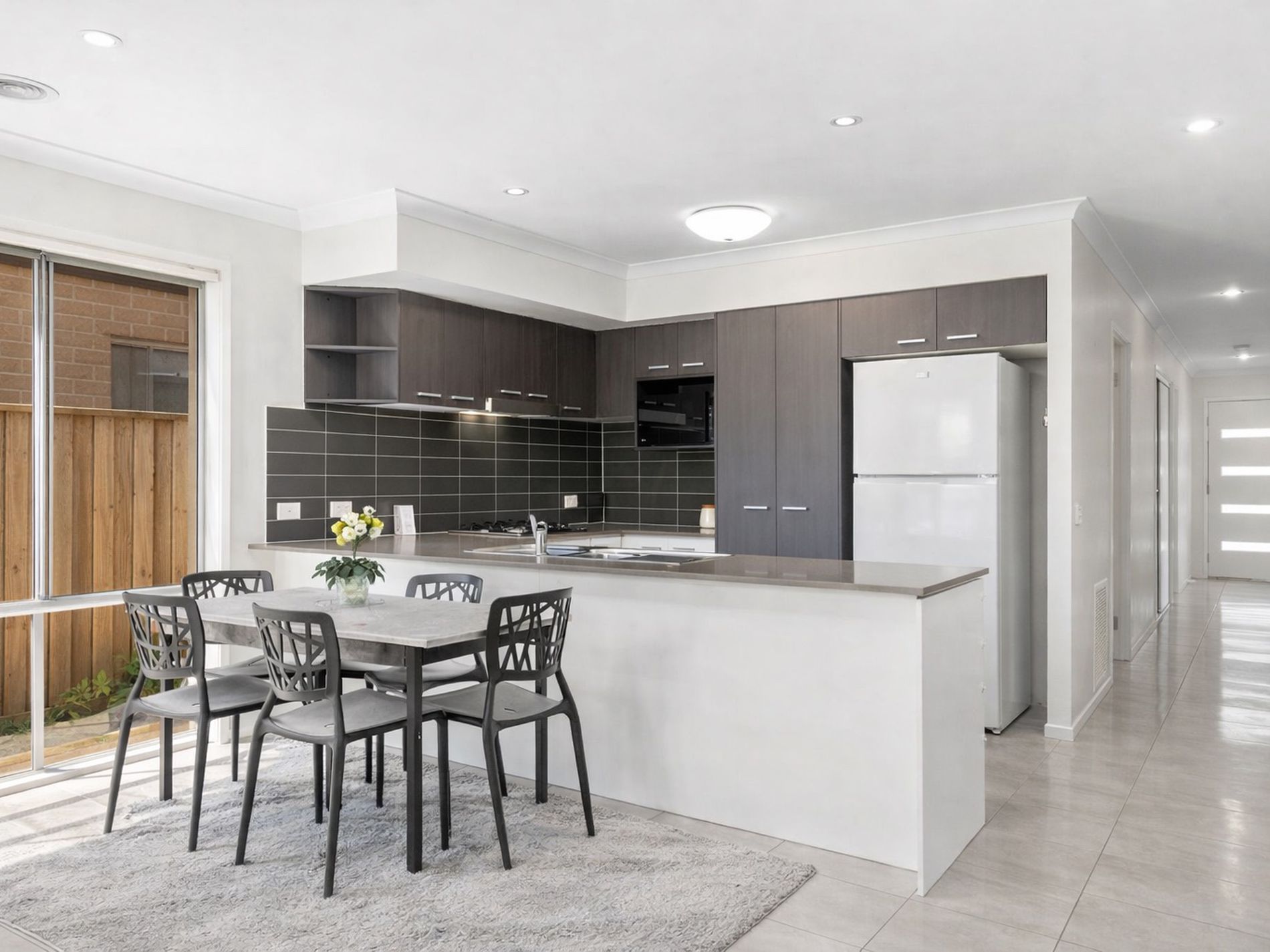 10 Tia Street, Clyde North, Clyde North - Thumbnail 4