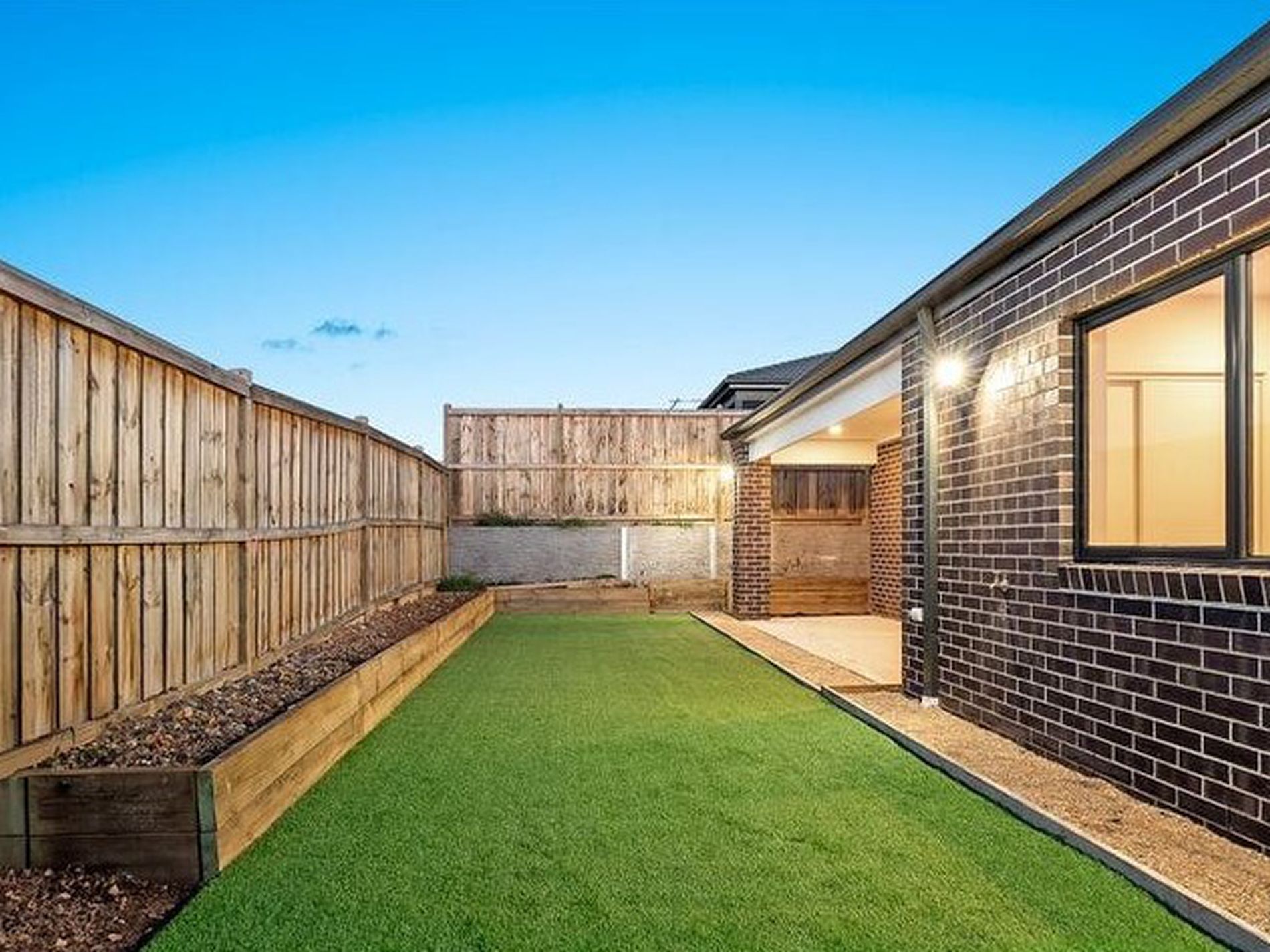 6 Savoy Street, Warragul