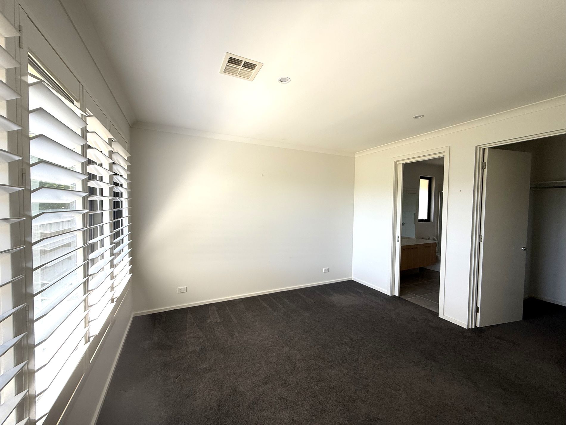 154 Mountain View Road, Balwyn North