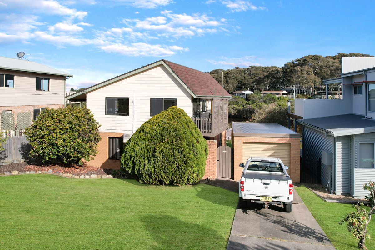 99 Cresswick Parade, Dalmeny