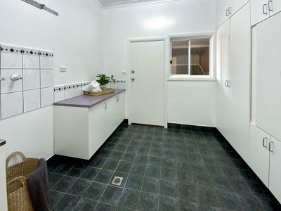 39 Oxford Street, Forbes