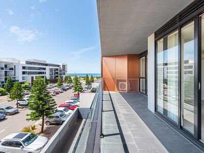 213 / 50 Catamaran Drive, Werribee South