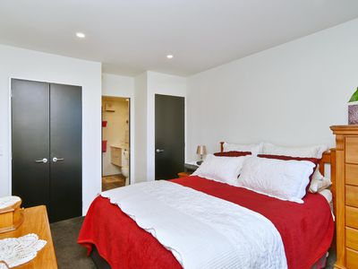 2 / 272 Marine Parade, New Brighton