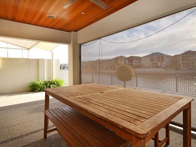 17 Vestia Walk, Stirling