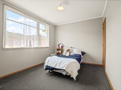 8 Constant Street, Sawyers Bay