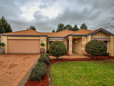 24 Pinehurst Ave, Dubbo