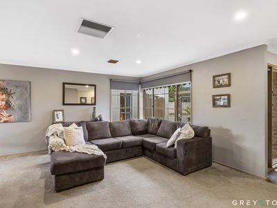 6 Helen Court, Melton West
