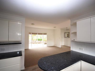 1 Mountain Avenue , Mount Beauty