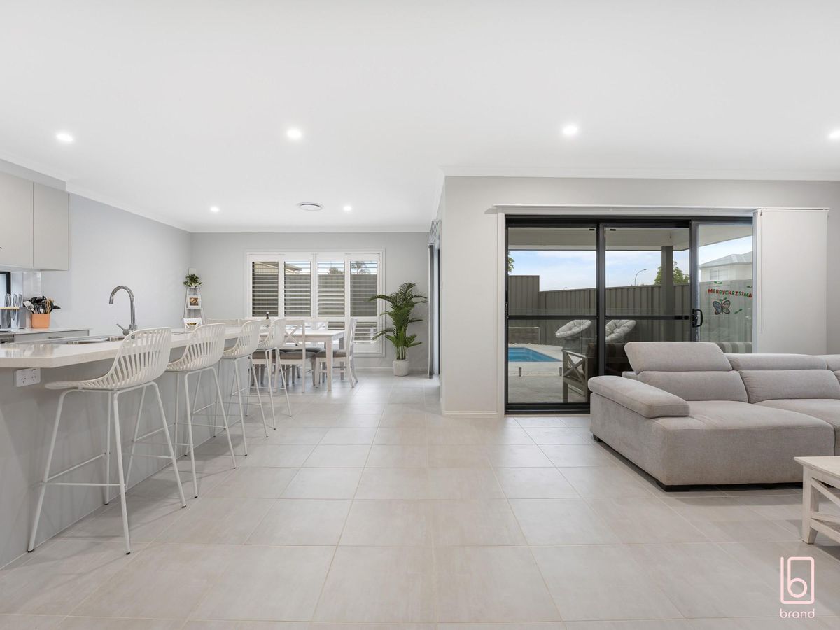 2 Wilga Road, Hamlyn Terrace