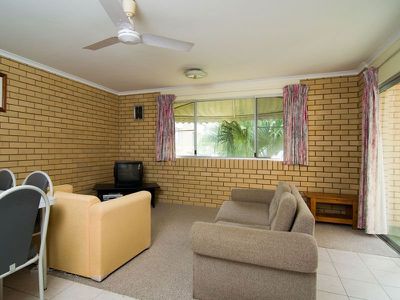 9 / 87 Beach Pde, Maroochydore