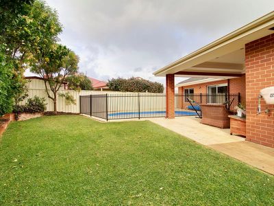 35 Cleland Crescent , Baldivis