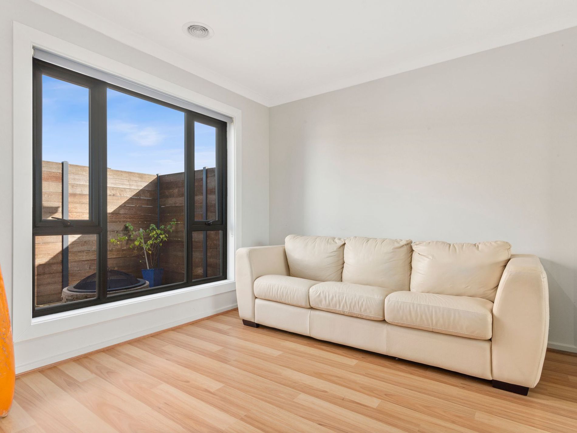 5 Volterra Way, Leopold