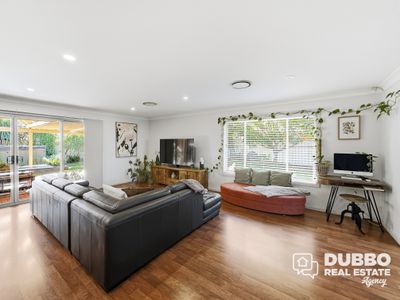 15 Sunvale Avenue, Dubbo