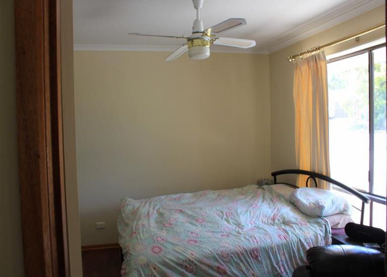 9 Zeevalk Avenue, Hallett Cove