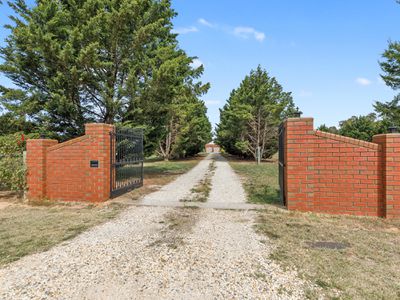 57 BANK STREET, Avenel