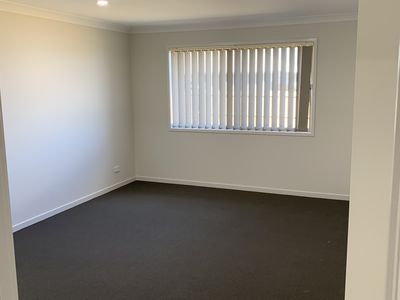 12 stoneywood Street, Fernvale