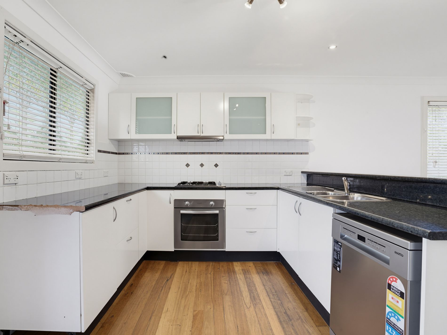 16 Belah Glen, Bendalong