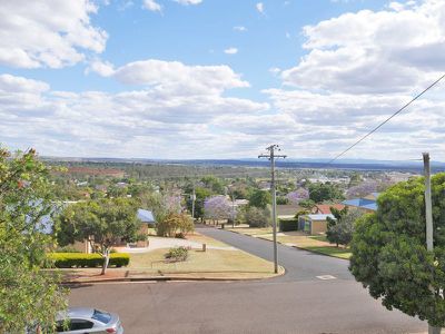38 Adermann Dve, Kingaroy